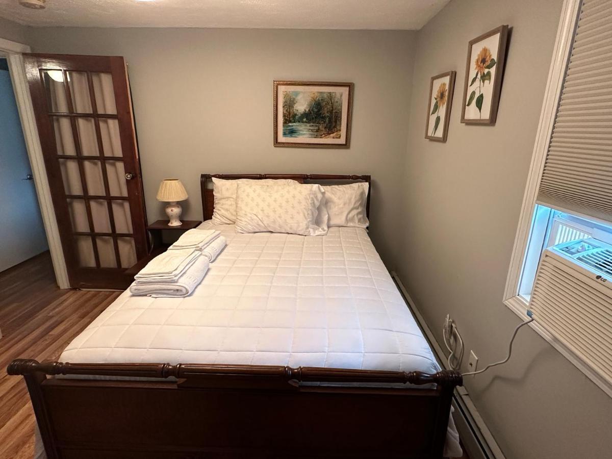 Maple Leaf Acre Villa Williston Bagian luar foto